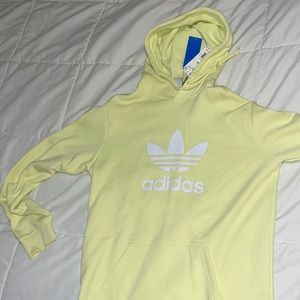 Adidas trefoil Womens hoodie size medium, yellow never work tags still on